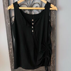 Set of Two Tank Tops Black And White